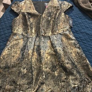 Elegant Gold and Black Women's Dress